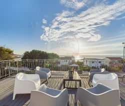 A louer MAISON  6 PIECES 210 M2 VUE MER VAUX SUR MER