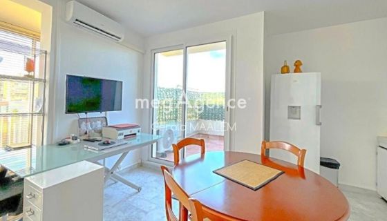 A louer APPARTEMENT T2 41 M2 TERRASSE BORD DE MER SAINT RAPHAEL