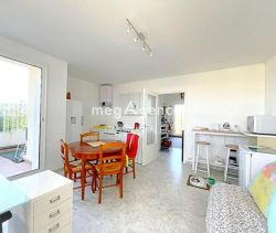 A louer APPARTEMENT T2 41 M2 TERRASSE BORD DE MER SAINT RAPHAEL