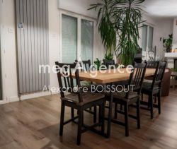 A louer MAISON  DE MAîTRE  GRAND COURONNE