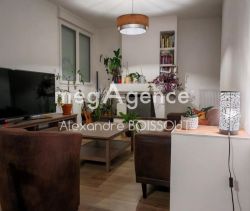 A louer MAISON  DE MAîTRE  GRAND COURONNE