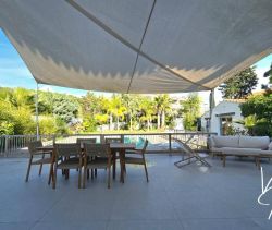 A louer MAISON  CONTEMPORAINE BORD DE MER SIX FOURS LES PLAGES