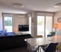 A louer APPARTEMENT T4 78 M2 TERRASSE BORD DE MER FRONTIGNAN