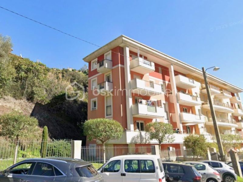 A louer APPARTEMENT T2 44 M2 BORD DE MER NICE