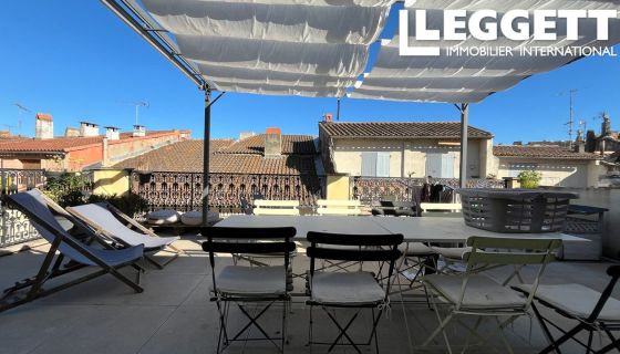 A louer APPARTEMENT DUPLEX T6 117 M2 TERRASSE BORD DE MER ARLES