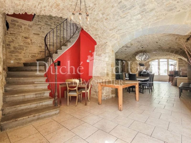 A louer MAISON  DE MAîTRE  UZES