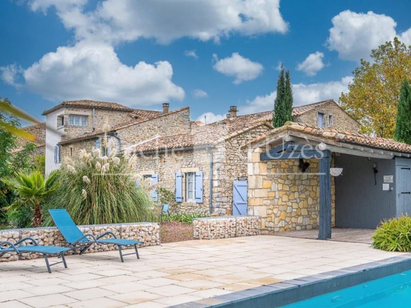 A louer MAISON  DE MAîTRE  UZES