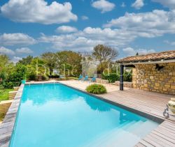 A louer MAISON  DE MAîTRE  UZES