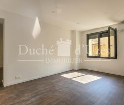 A louer MAISON  DE MAîTRE  UZES