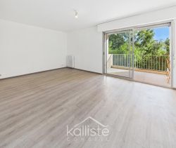 A louer APPARTEMENT T3 69 M2 TERRASSE BORD DE MER AJACCIO