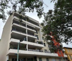 A louer APPARTEMENT T2 40 M2 TERRASSE BORD DE MER MENTON