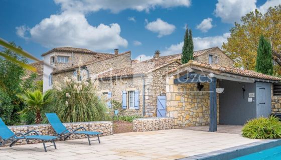 A louer MAISON  DE MAîTRE  UZES