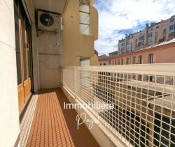 A vendre APPARTEMENT T4/5 BALCON - 8 RUE LIANDIER 1300 13008 Marseille