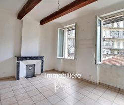 A vendre APPARTEMENT T2 40 M² A RENOVER Marseille