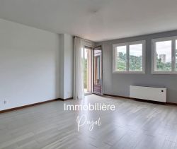 A vendre SOUS- OFFRE APPARTEMENT  T3 de 82m2 avec terrasse de 7m2 6Ã¨me et dernier 13009 Marseille