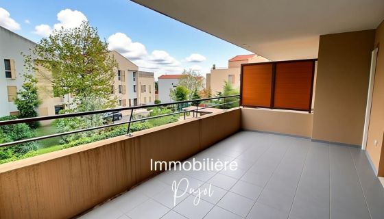 A vendre APPARTEMENT T3  de 65m2 avec terrasse et garage 13014 Marseille