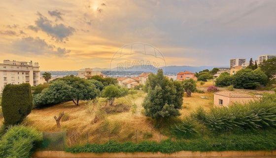 A louer APPARTEMENT T3 63 M2 TERRASSE BORD DE MER NICE