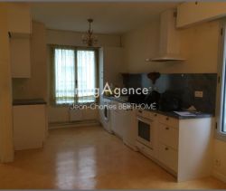 A louer APPARTEMENT T3 52 M2 BORD DE MER LES SABLES D OLONNE