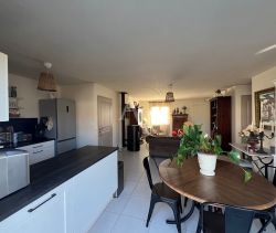 A vendre MAISON  4 PIECES 78 M2 BORD DE MER LONGEVILLE SUR MER