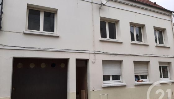 A louer APPARTEMENT T5 100 M2 BORD DE MER MONTREUIL SUR MER