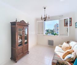 A louer APPARTEMENT T3 67 M2 VUE MER CANNES