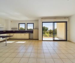 A louer APPARTEMENT T3 72 M2 TERRASSE BORD DE MER AJACCIO