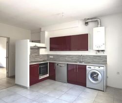 A louer APPARTEMENT T3 72 M2 BORD DE MER NARBONNE