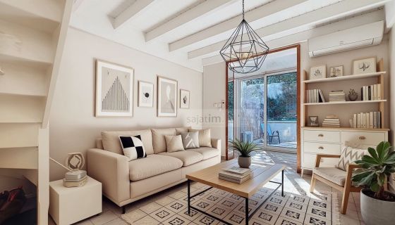 A louer APPARTEMENT DUPLEX T3 36 M2 TERRASSE BORD DE MER LA SEYNE SUR MER