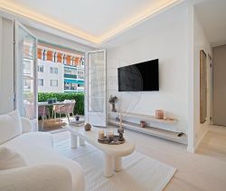 A louer APPARTEMENT DE PRESTIGE T2 36 M2 TERRASSE VUE MER NICE