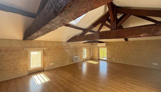 A louer LOFT T2 84 M2  LANGON