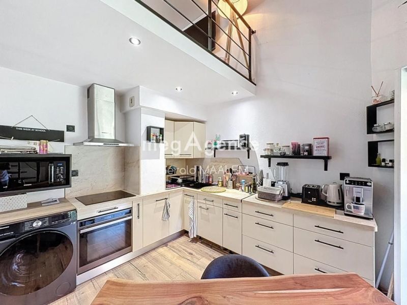 A vendre MAISON  CONTEMPORAINE BORD DE MER CAVALAIRE SUR MER