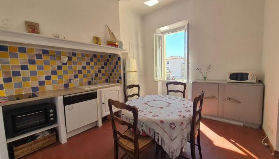 A louer STUDIO  34 M2 BORD DE MER CARQUEIRANNE