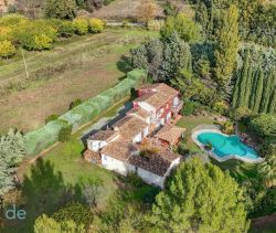 A vendre MAISON  10 PIECES 215 M2 BORD DE MER FREJUS