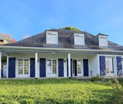 A louer MAISON  8 PIECES 200 M2  SERRES MORLAAS