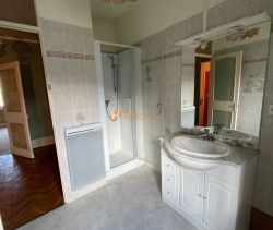 A louer APPARTEMENT DUPLEX T4 55 M2  CANY BARVILLE commerces, plage, bus