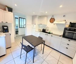 A louer APPARTEMENT T3 54 M2 TERRASSE BORD DE MER CAGNES SUR MER