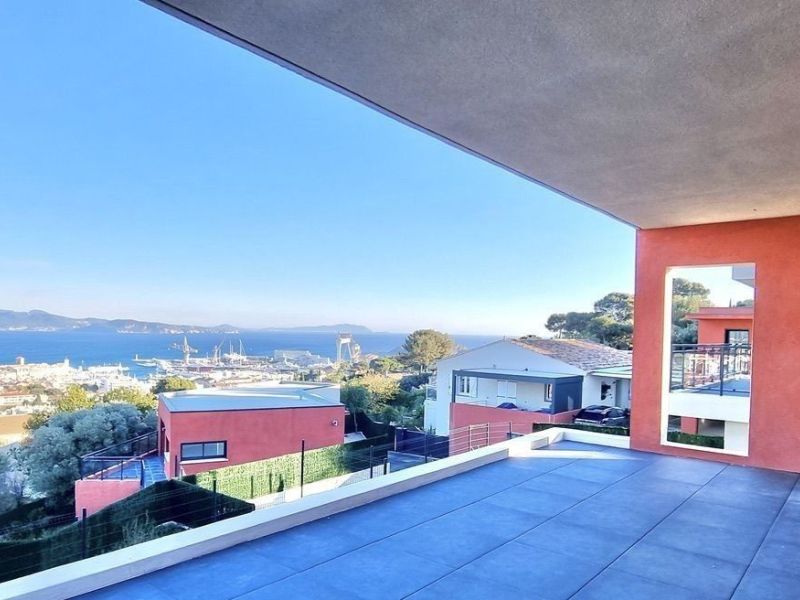 A louer APPARTEMENT DUPLEX T3 116 M2 TERRASSE VUE MER LA CIOTAT