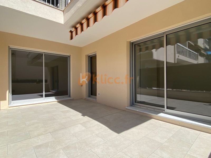 A vendre APPARTEMENT T3 69 m² REZ DE CHAUSSEE AVEC TERRASSES VALLAURIS
