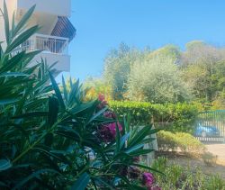 A vendre APPARTEMENT T3 69 m² REZ DE CHAUSSEE AVEC TERRASSES VALLAURIS