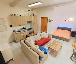 A louer STUDIO  29 M2 BORD DE MER OLLIOULES