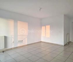 A louer APPARTEMENT NEUF T2 46 M2 BORD DE MER LE CANNET