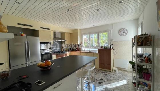 A louer MAISON  7 PIECES 175 M2  PERPIGNAN