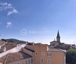 A louer APPARTEMENT NEUF T5 109 M2 TERRASSE  DRAGUIGNAN