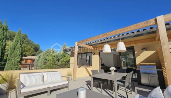 A louer APPARTEMENT DE PRESTIGE NEUF T3 79 M2 TERRASSE  DRAGUIGNAN