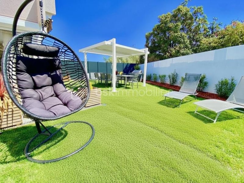 A louer APPARTEMENT T3 81 M2 BORD DE MER ANTIBES