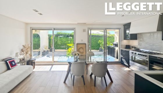 A louer STUDIO  51 M2 TERRASSE VUE MER NICE