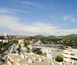 A louer APPARTEMENT T4 75 M2  MARSEILLE 15EME