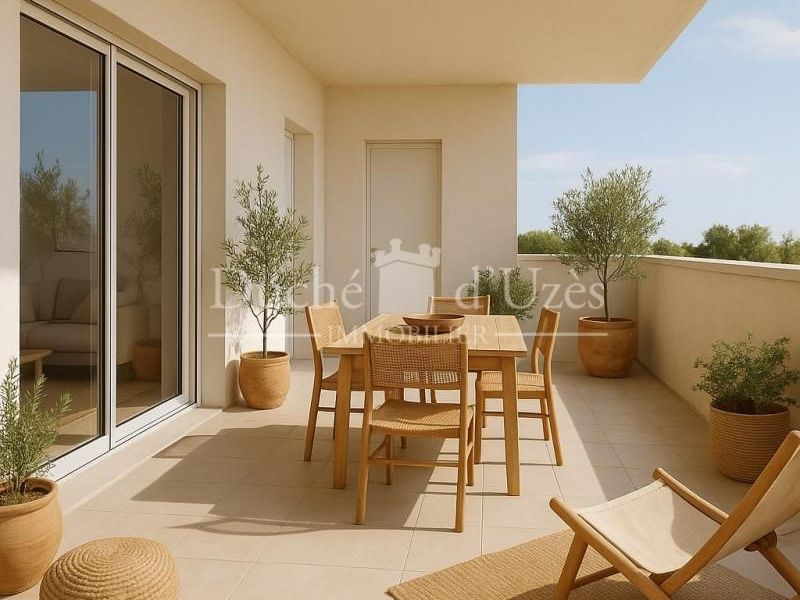 A louer APPARTEMENT T3 75 M2 TERRASSE  UZES