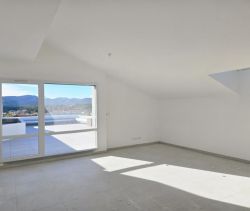 A louer APPARTEMENT T4 93 M2 TERRASSE BORD DE MER LA CIOTAT