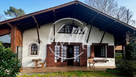 A vendre JOLIE MAISON LANDAISE 5 PIECES A RENOVER LEGE CAP FERRET